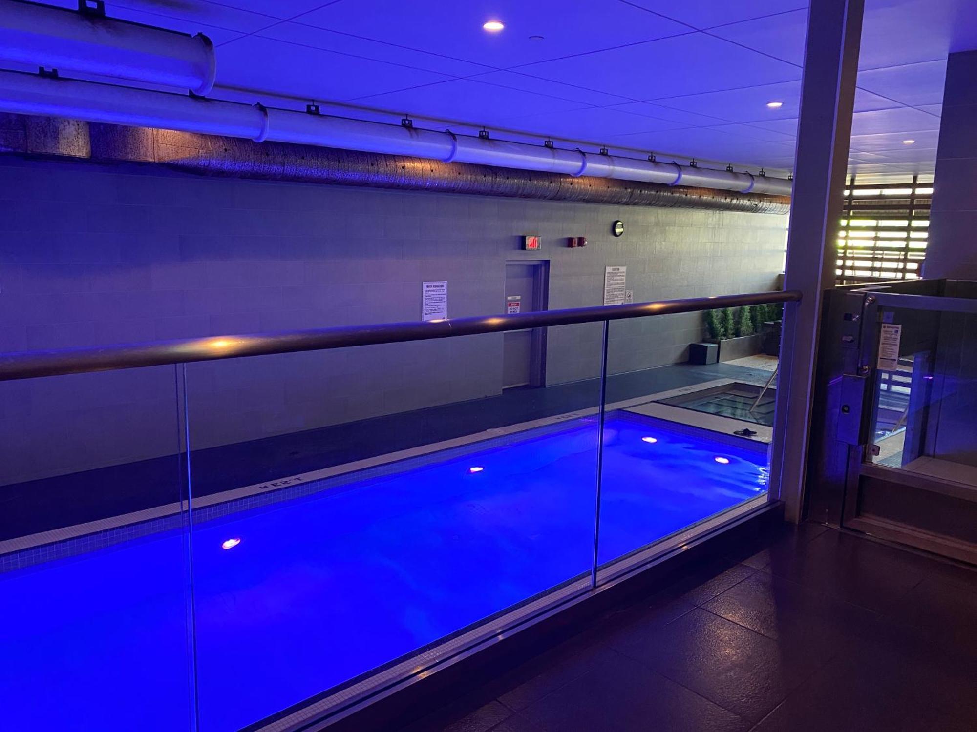Family Oriented Downtown Toronto 2Bdrm Condo With Parking & Office Space ภายนอก รูปภาพ