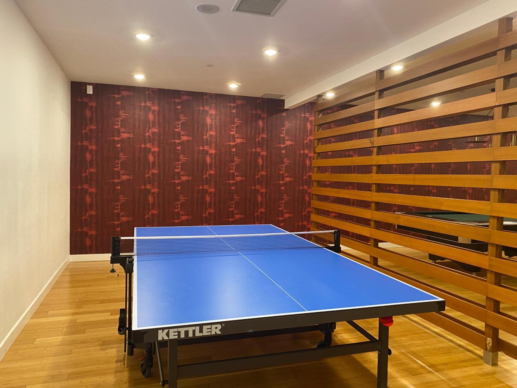 Family Oriented Downtown Toronto 2Bdrm Condo With Parking & Office Space ภายนอก รูปภาพ